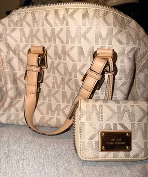 Michael Kors Purse With Wallet thumbnail 1