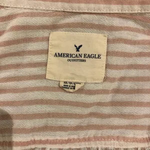 American Eagle nwot button up tee thumbnail 3