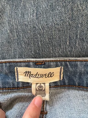 Madewell The Curvy Perfect Vintage Wide-Leg Jean thumbnail 7