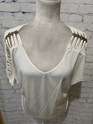 Madison Michelle V-neck white top with peek-a-boo chain link sleeves Size Large thumbnail 1
