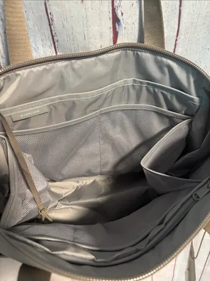 NWT Everlane The Renew Transit 3- Way Tote thumbnail 11
