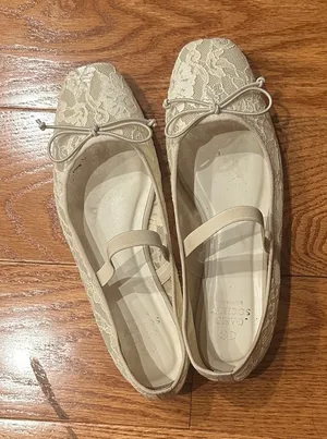 Lace Bow Mary Jane’s in Cream thumbnail 1