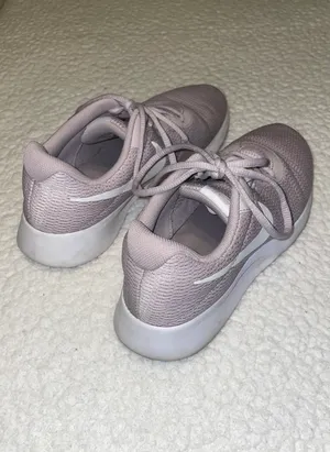 Nike Running Shoes thumbnail 3