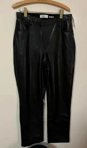 AF Curve Love Vegan Leather 90s Straight Pant thumbnail 1