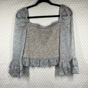 Revolve Storia Blue‎ Cream Floral Smocked Puff Sleeve Top thumbnail 6