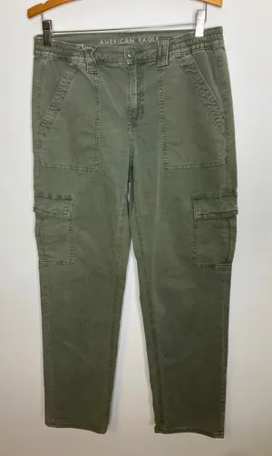American Eagle Cargo Pants Womens 8 Green Excellent Stretch Utility Straight Leg thumbnail 1