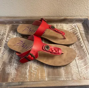 Blowfish Malibu Greco Red Dye Cut Leather Thong Style Slip-on Sandal Size 6.5 thumbnail 9