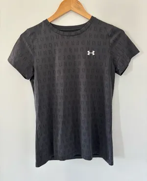 Under Armour Black Athletic T-shirt thumbnail 1