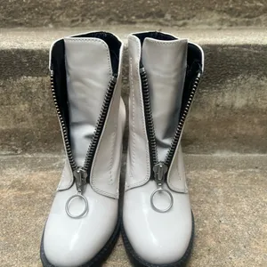 BCBGeneration White Ankle Boots with Zipper Detail thumbnail 4