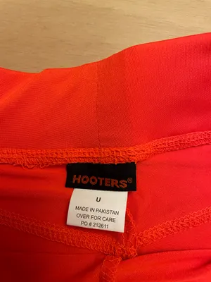 New Women’s Hooters girl Uniform Shorts with a Flaw size Small thumbnail 2