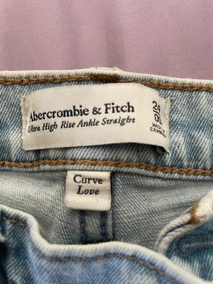 Jeans thumbnail 3