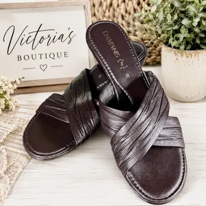Damiani’s Italy Brown Leather Ruched Slide Heels Sandals Size 8 thumbnail 1