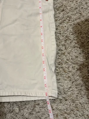 H&M &Denim White Baggy Bermuda Shorts – Size 6 thumbnail 3