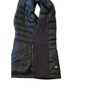 Lululemon Down For A Run Vest II Black Full Zip DOWN Puffer Lightweight Womens 8 thumbnail 2