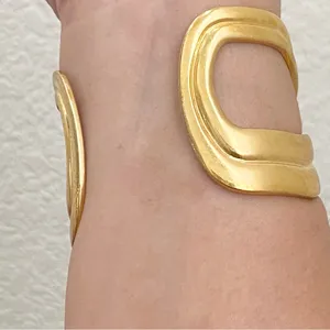 Vintage MCM Gold Brass Figure 8 Open Cuff Bangle Bracelet 57g thumbnail 4