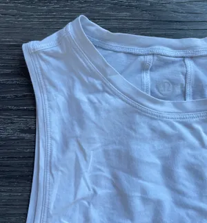 Lululemon Tank thumbnail 2