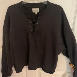 American eagle lace up pullover, soft and comfy, size large thumbnail 1