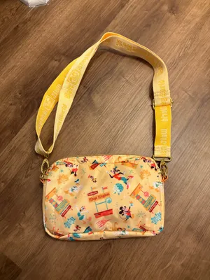 Disney Play in the Park Bag Convertible Belt Bag thumbnail 2