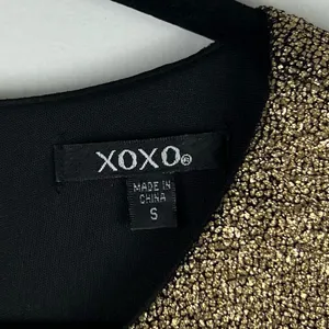 XOXO Gold Metallic Textured 3/4 Sleeve Bodycon Midi Dress Size S thumbnail 3