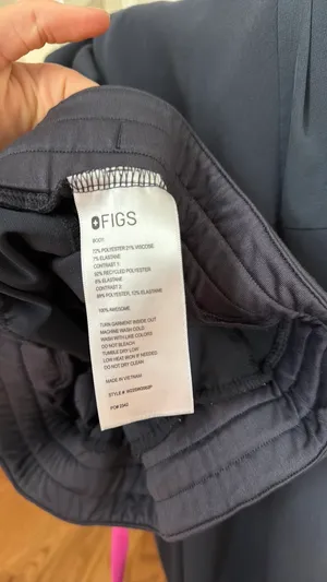 FIGS Scrubs Set thumbnail 4