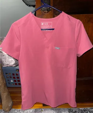 FIGS Scrub Top thumbnail 1