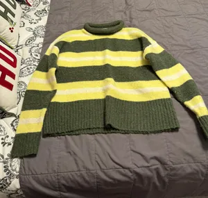 Sweatshirt thumbnail 1