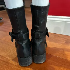 Stuart Weitzman soft Leather Round Toe Buckle‎ Moto Boots Women's size 7.5 thumbnail 9