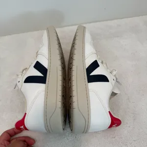 Veja V-Sneakers in Colorblock size 9 thumbnail 7