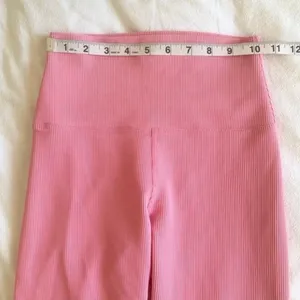 LoveShackFancy X Beach Riot Ayla Ribbed High Rise Legging in Carnation Size XS thumbnail 6