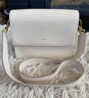 JW PEI Cream Lizard Embossed Leather‎ Flap Shoulder Crossbody Bag Gold Hardware thumbnail 1