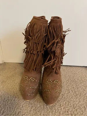 Alba Brown Camel Suede Fringe Boots Gold Studded Platform Stiletto Heel Size 7.5 thumbnail 3