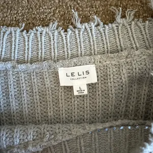 Cropped and distressed gray sweater Size L thumbnail 2