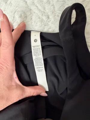 Lululemon align tank NWOT size 4 black with pads thumbnail 5