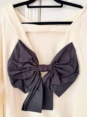 Anthropologie Maeve Bow-Back Oversized Sweatshirt, Size M thumbnail 7