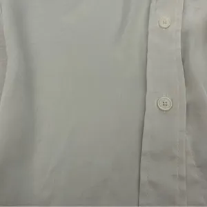 Wilfred Aritzia Silky Pearl Color Button Up Blouse Business Casual Office XS thumbnail 4