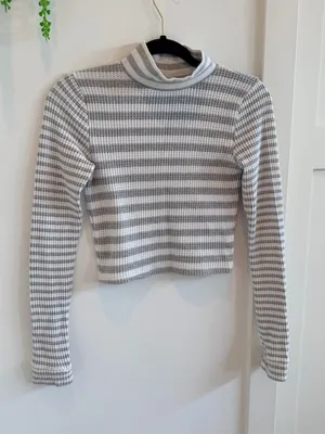 Aerie Striped Gray & White Mock Neck Long Sleeve Thermal Crop Top Size Small thumbnail 3