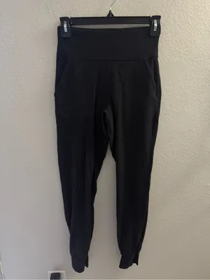 Lululemon High Rise Align Jogger Size 4 Athletic Yoga Hiking Pilates Pickleball thumbnail 2