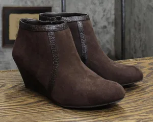 Laura Ashley Womens Suede Wedge Heel Booties 1673e44b64d581 Brown 6.5M thumbnail 1