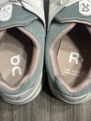 On Running Women's White Sneakers with Light Pink Lining Size 9.5 thumbnail 13