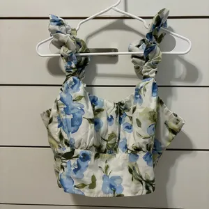 Abercrombie Floral Poplin Scrunch Tank Top thumbnail 2