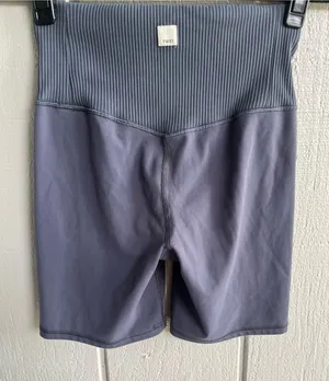 Vuori Ribbed Studio Bike Shorts in Blue Gray Size XS thumbnail 1