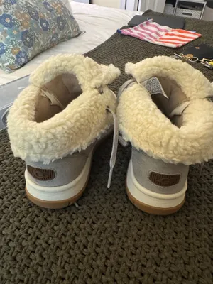 UGG Lakesider Heritage Mid-Ankle Boots thumbnail 5
