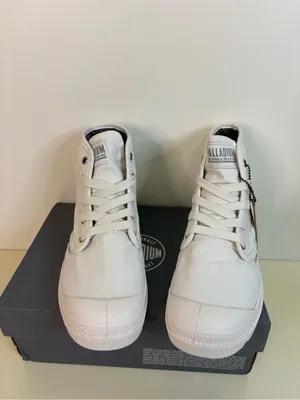 NWT Palladium Pampa Hi Canvas Boots - Star White colorway 8.5 thumbnail 9