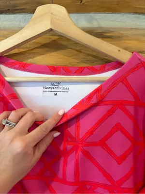 Vineyard Vines Sankaty Bamboo Sun Protection Hot Pink Long Sleeve Medium 50 UPF thumbnail 4