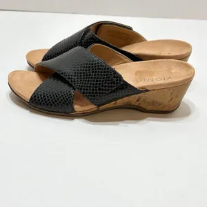 Vionic Women’s Leticia Black Leather Lizard Wedge Criss Cross Sandals Size 7 thumbnail 6