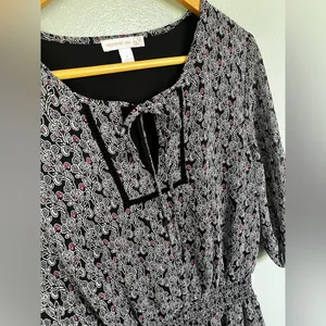 Westport Black and Pink Floral Long Sleeve Dress thumbnail 3