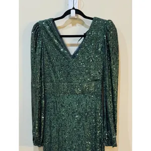 XSCAPE Women's Sequinned High-Slit Evening Gown‎ Hunter Green Size 4 thumbnail 5