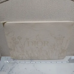 Christian Dior Cream Spring Flower Clutch Bag Pouch Limited Edition New In Box thumbnail 5