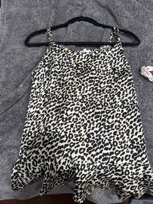 Easel Leopard print Boutique top thumbnail 2