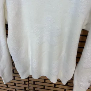 Nanette Lepore Cream‎ Flower Embellished Pre-Washed Yarn Sweater Size Small thumbnail 3